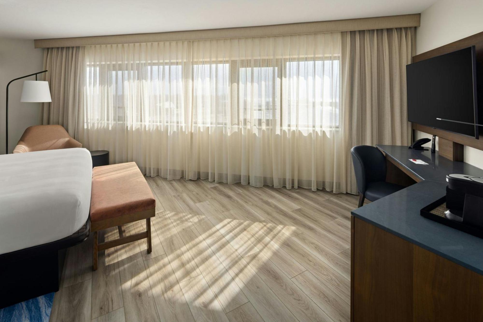 Oshkosh Marriott Waterfront Hotel & Convention Center المظهر الخارجي الصورة